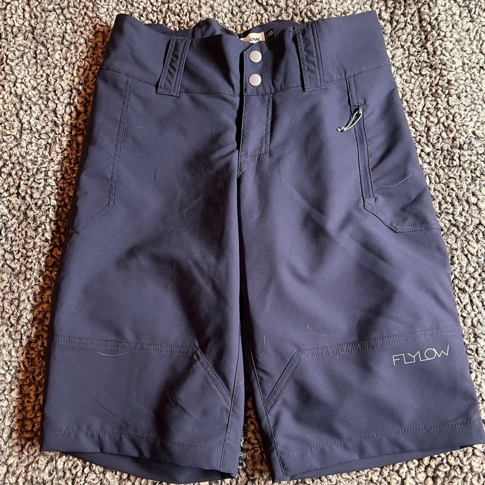 Flylow bike shorts